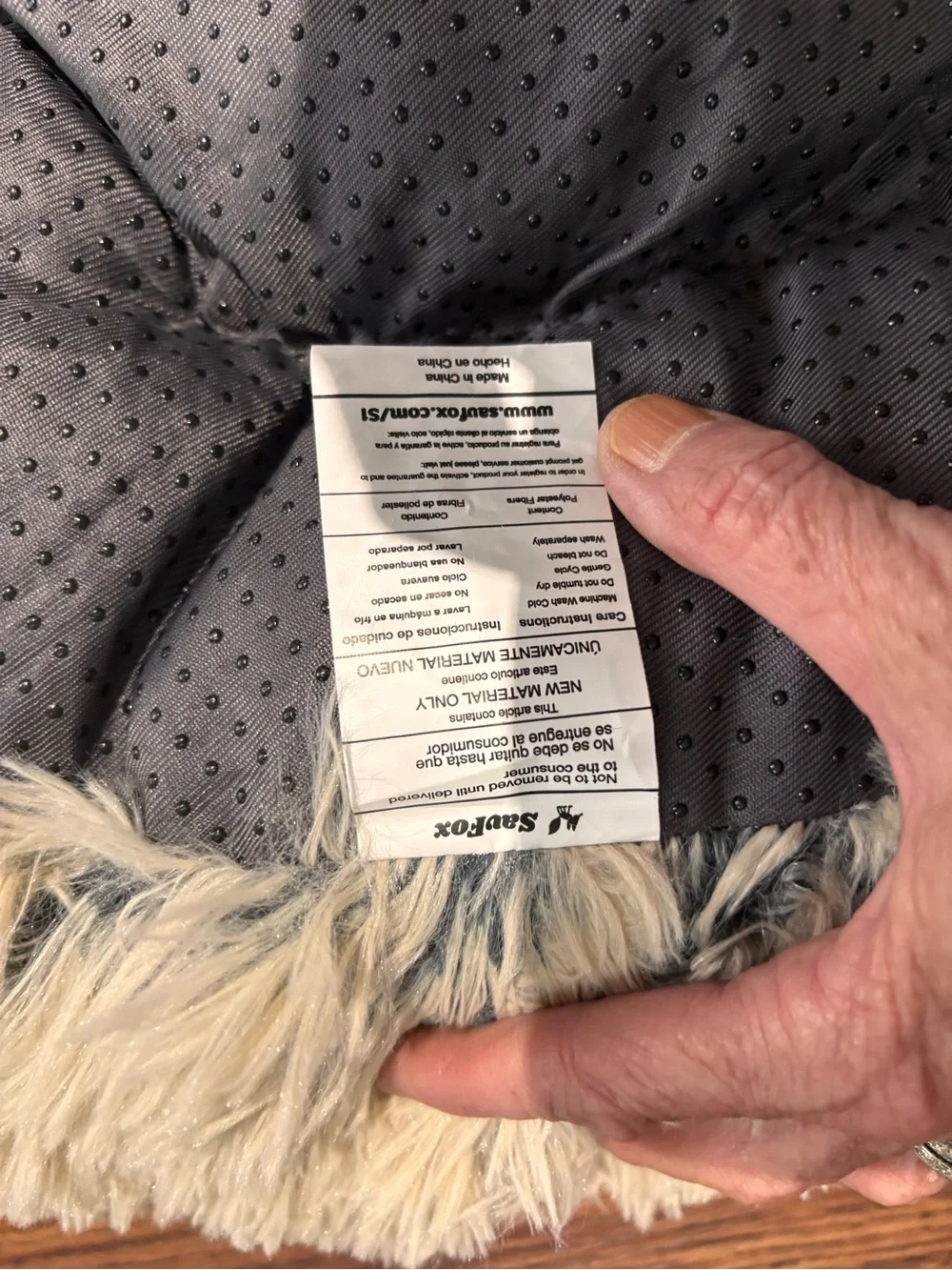 Savfox Plush Round Faux Fur dog or cat bed Cream and Gray